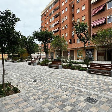 Aparthotel Rodrigues 15 Valencia Exterior foto